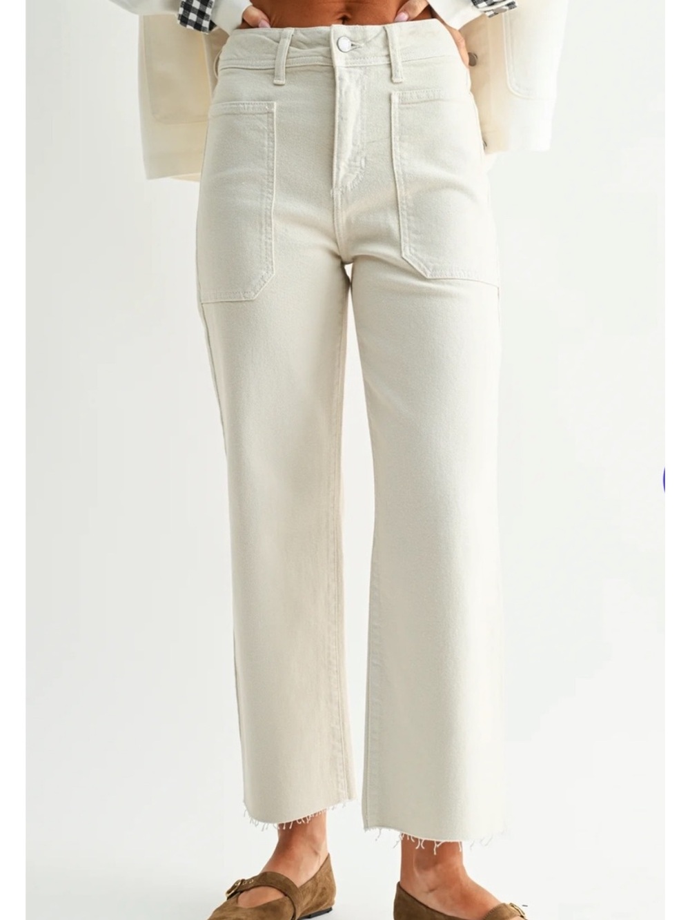 Like new - JUST BLACK High-Rise Utility Pocket Jeans in Off-White